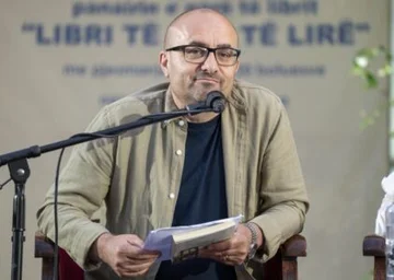 Varfëria politike – sëmundja që po e shkreton Kosovën