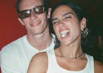 “Myzhde”, Dua Lipa po bëhet gati për martesë