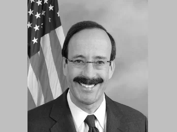 Ambasada e Kosovës në Washington: Trashëgimia e Engel do të mbetet e paharruar, ishte zë i fuqishëm për Kosovën